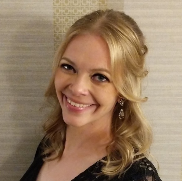 Profile Picture of Sherry Frisby (@tweety172) on Poshmark