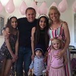 Profile Picture of Louise Crouch (@crouchfamilyinthecountry) on Instagram