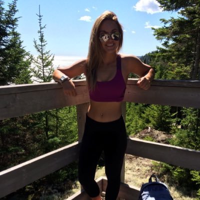Profile Picture of Brandi Clementson Twitter