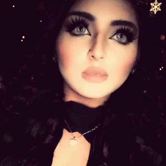 Profile Picture of Meher Shahid (@mehershahid) on Poshmark