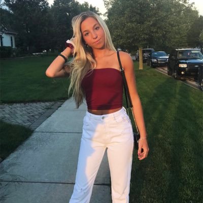 Profile Picture of Allie T  🌹 (@alliee_tomee) on Twitter