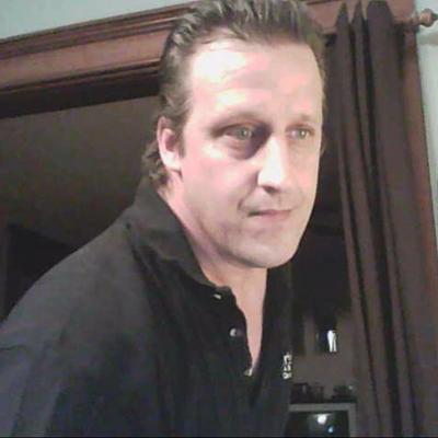Profile Picture of Mark Piccoli (@@Handsomepic87) on Twitter