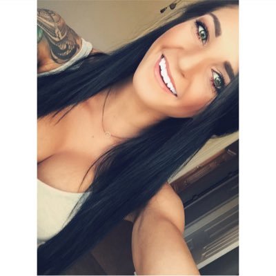 Profile Picture of Courtney Carter (@CourtneyLeeighh) on Twitter