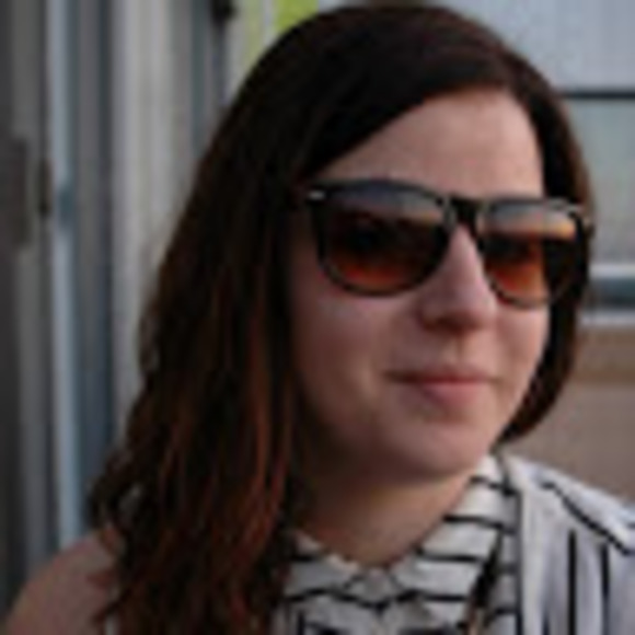 Profile Picture of Audrey Pratte (@audreypratte) on Poshmark