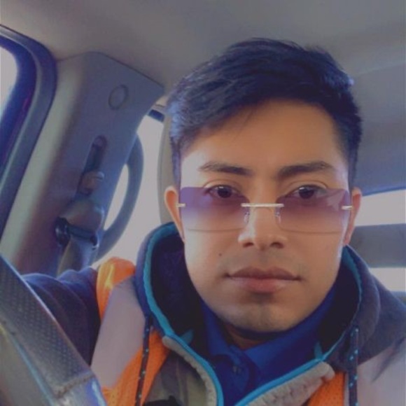 Profile Picture of David Mendoza (@damendoza44) on Poshmark