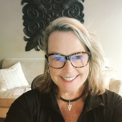 Profile Picture of Nancy Shields (@NancyJShields) on Twitter