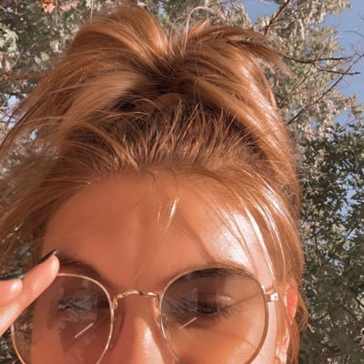 Profile Picture of Rock (@raquel_pekarek) on Twitter