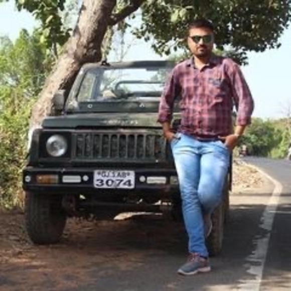 Profile Picture of Saurin Patel (@saurin46) on Poshmark