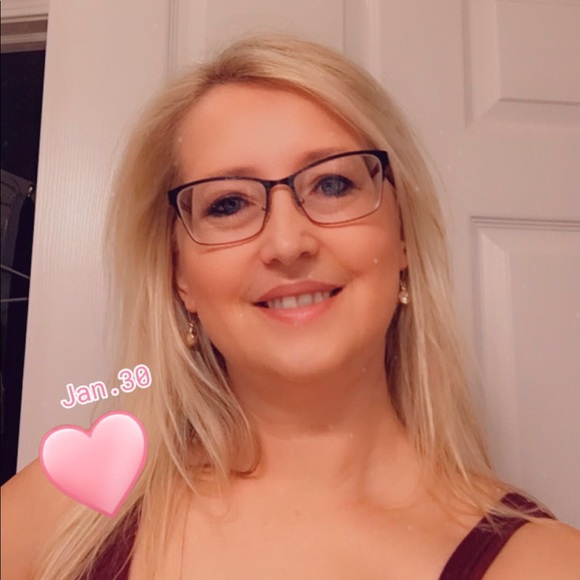 Profile Picture of Donalene Paynter (@dep1122912) on Poshmark