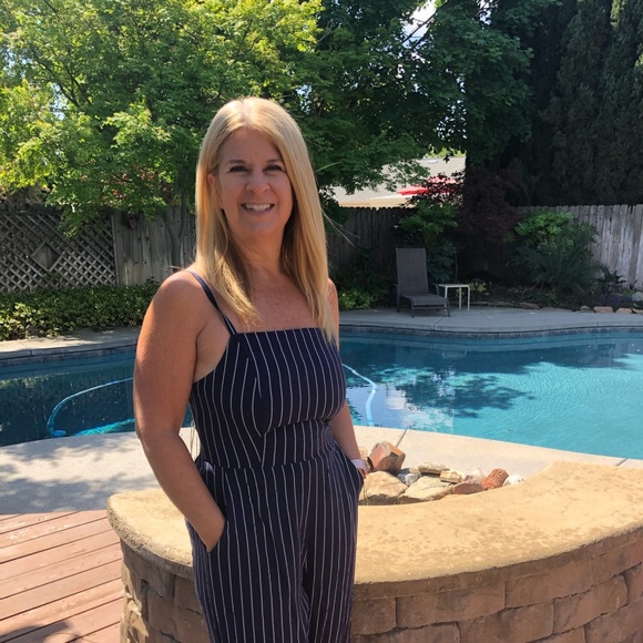 Profile Picture of Teresa Tindill (@ttindill) on Poshmark