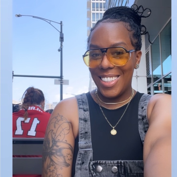 Profile Picture of Naeema Muhammad (@neemzsky) on Poshmark
