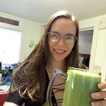 Profile Picture of Fallon Carl (@fallontheveganfoodie) on Instagram