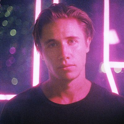 Profile Picture of Dustin Larson (@vensevermillion) on Twitter