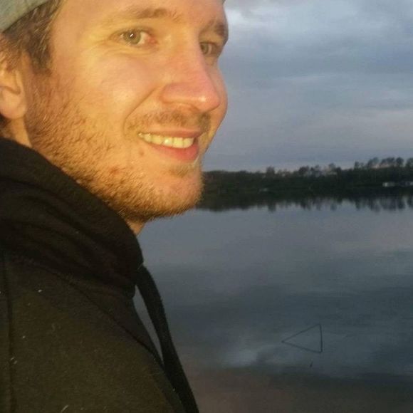 Profile Picture of David Buchacher (@dbuchacher) on Poshmark