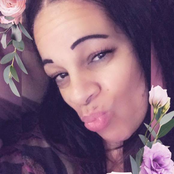 Candice Hankins - Poshmark Profile Picture of Candice Hankins (@candicelavinea) on Poshmark