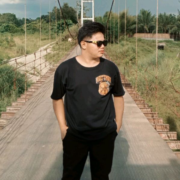 Profile Picture of hilmer (@hilmer020) on Tiktok