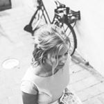 Profile Picture of A L E X  🌸 (@alexandrademeulemeester) on Instagram