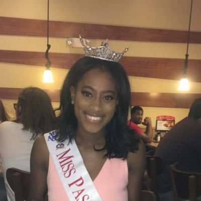 Profile Picture of Aaliyah Manning (@AaliyahSManning) on Twitter