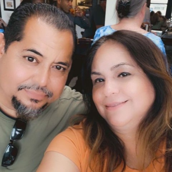 Profile Picture of Sal n sally Espinoza (@sallygiminez) on Poshmark