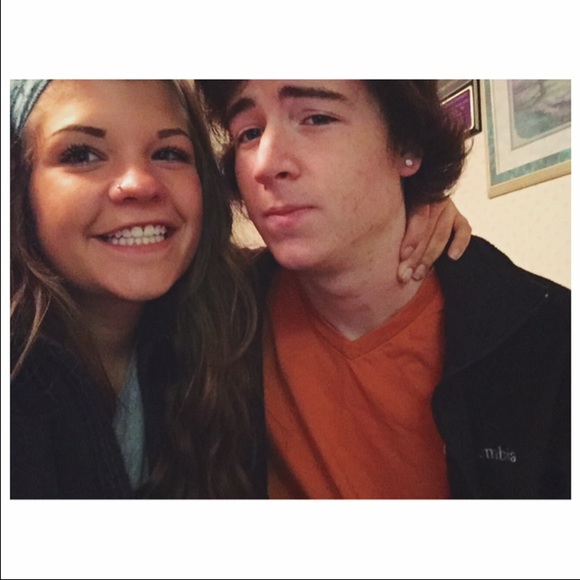 Profile Picture of Taryn Kleinhenz (@tarynklein_) on Poshmark