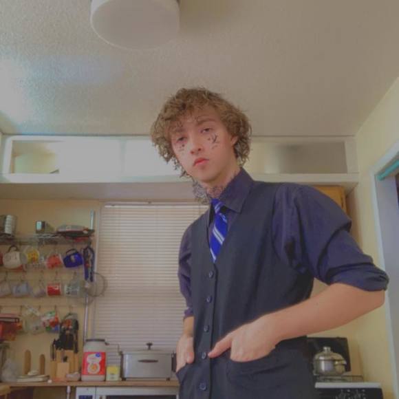 Profile Picture of Bryan Metacarpa (@bryanmetacarpa) on Poshmark