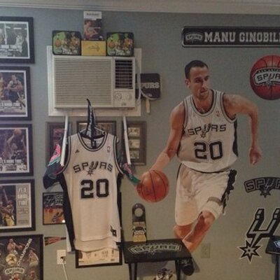 Profile Picture of Mike Lucio (@LucioMike67) on Twitter