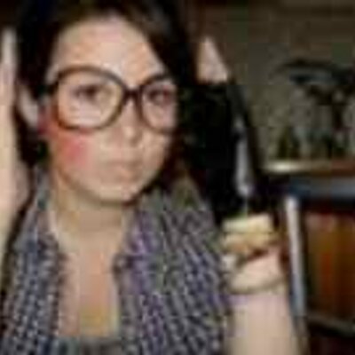 Profile Picture of Cassandra Dixon (@RagingCoons) on Twitter