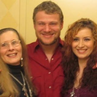 Profile Picture of Jeannie Mullins (@mullins.jeannie) on Instagram