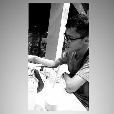 Profile Picture of Ilham.ibrahim (@Ilhamou8) on Twitter