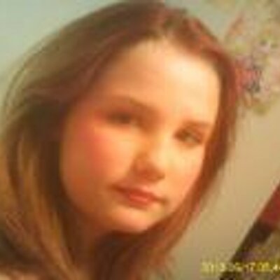 Profile Picture of Emily Janice Babb (@poprocksrule101) on Twitter