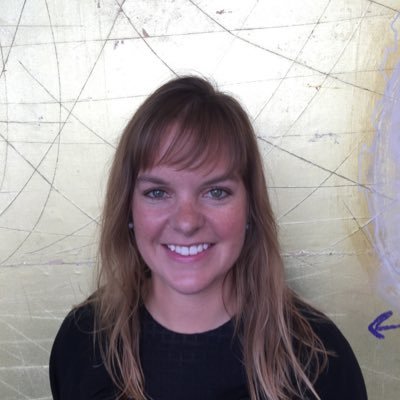 Profile Picture of Julie Capron (@DPatLarge) on Twitter