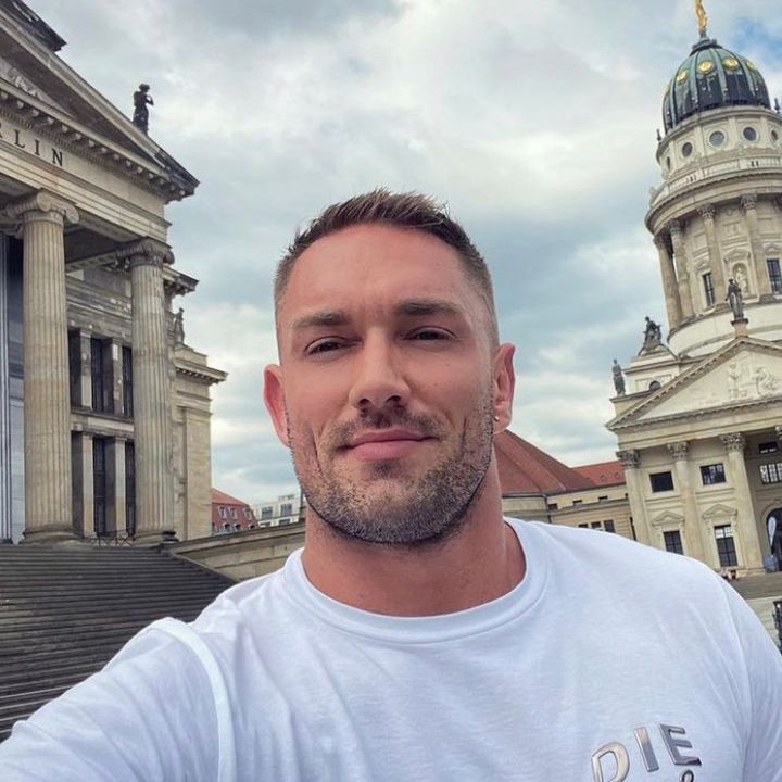 Profile Picture of AARON_ (@m_a_aaron) on Tiktok