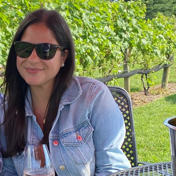 Profile Picture of Rian Palombo (@rianlp8504) on Poshmark