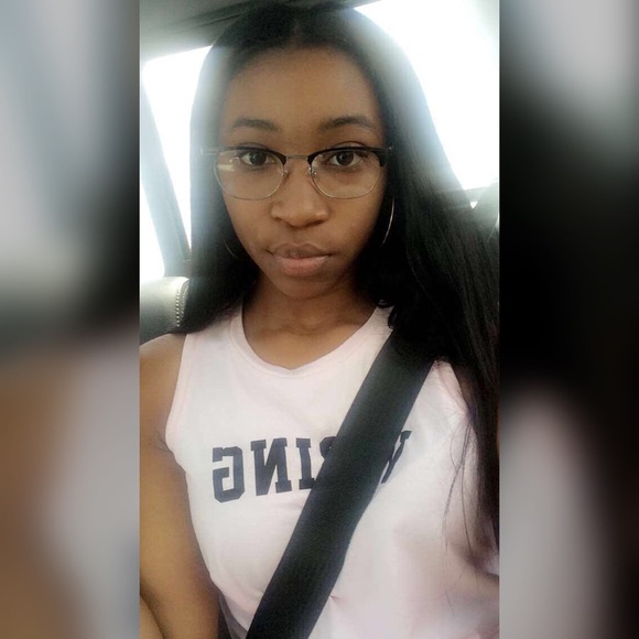 Profile Picture of Brianna Preastly (@briannap_) on Poshmark