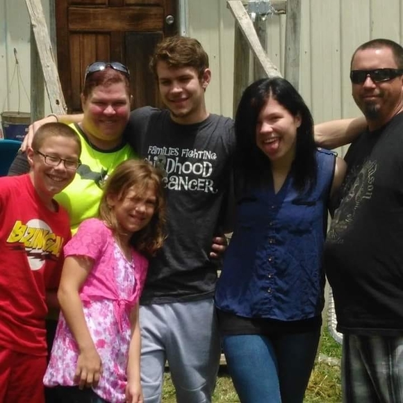 Profile Picture of Justin Babbitt (@chiken_bone24) on Poshmark