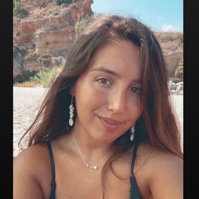 Profile Picture of Carmen Rey (@CarmenRey_) on Twitter