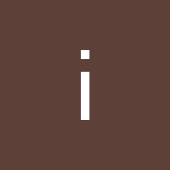 Profile Picture of Isabel Steiner (@isabels2702) on Poshmark