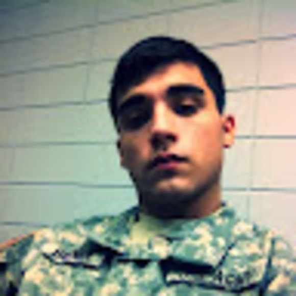 Profile Picture of Alex Hartman (@alexhartman94) on Poshmark