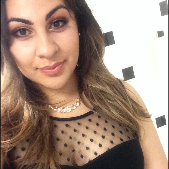 Profile Picture of Ivanna Romero (@ivannaromero) on Poshmark