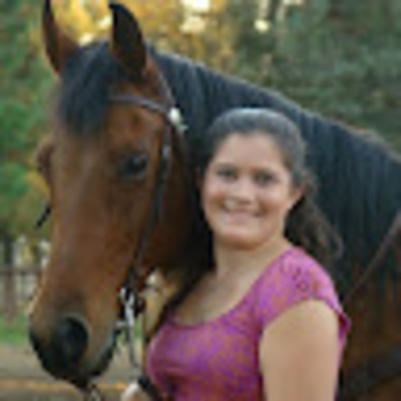 Profile Picture of Chelsea Anttila (@canttila90) on Poshmark