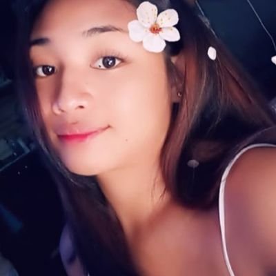 Profile Picture of Claire Margarette -NEED NEW PHONE 👅 (@SofiaKatelim1) on Twitter