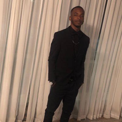 Profile Picture of Hugh (@BlackHefnerr) on Twitter