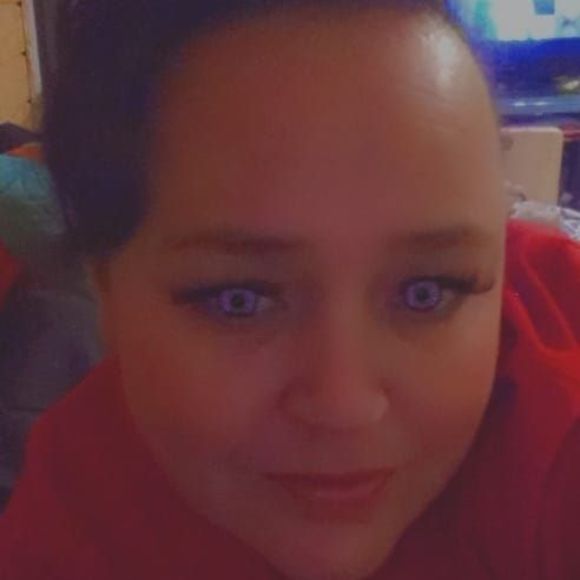 Profile Picture of Daly Barada (@hirania7) on Poshmark