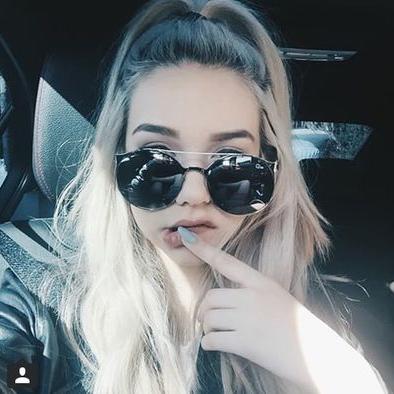 Profile Picture of Mandy (@jew2462) on Twitter