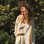 Profile Picture of carly marsh (@curlymursh) on Instagram