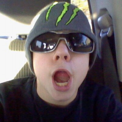 Profile Picture of Derek Tolliver (@RazorBlades66) on Twitter