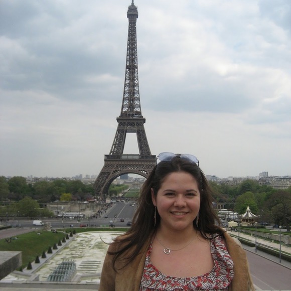 Michelle Malakoff - Poshmark Profile Picture of Michelle Malakoff (@michymala) on Poshmark