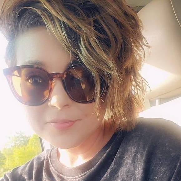 Profile Picture of Jessica Seals (@jessicaseals149) on Poshmark