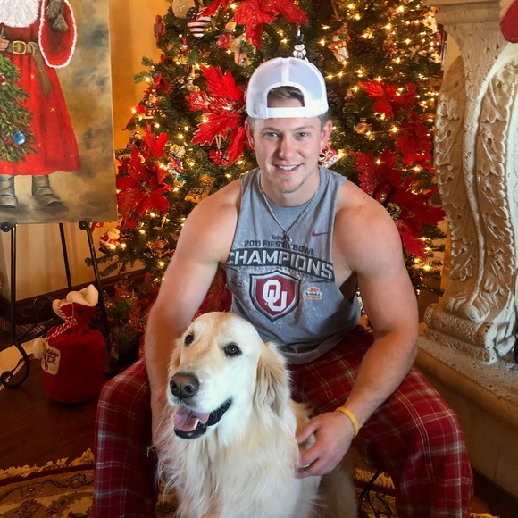 Profile Picture of Quinton Hand (@qhand23) on Poshmark