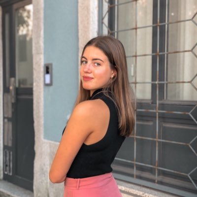 Profile Picture of Maria (@mariaafonso1305) on Twitter